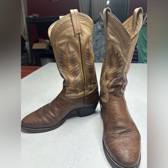 Tony Lama Other - Tony Lama Boots Men's 9 D Brown Leather Rainbow Stitching Aztec Western 6186 Vtg